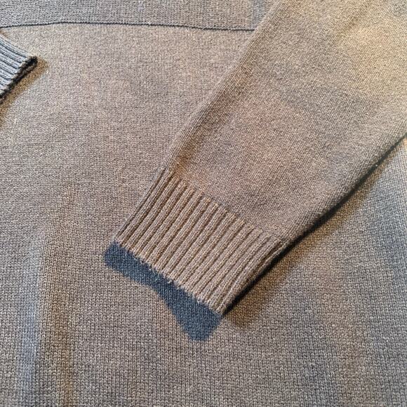 Haggar - Chocolate Brown knit partial button pullover sweater, L Ribbed Neck Cuf - Picture 3 of 11